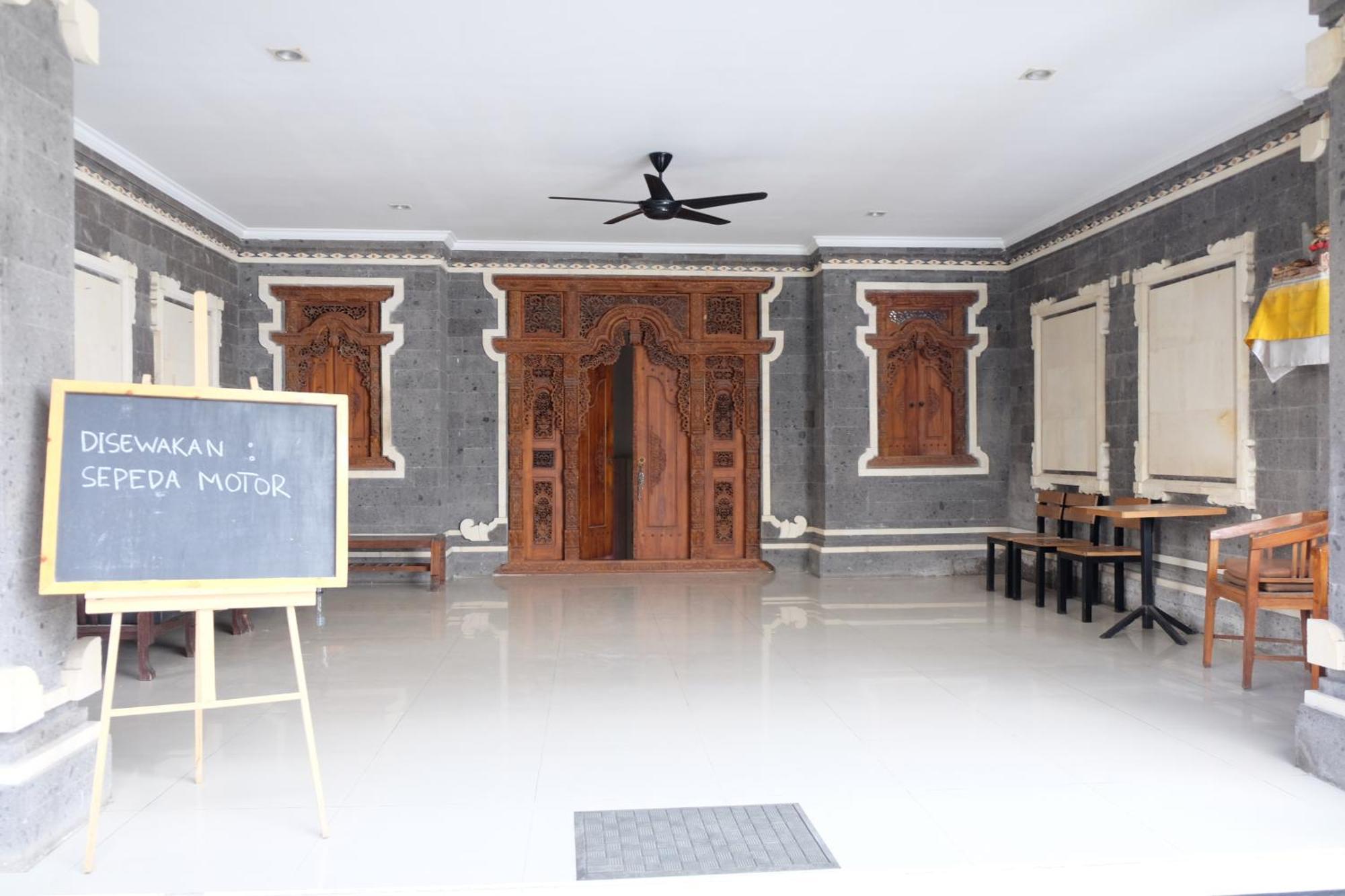 Отель Palm Garden Kuta Кута Экстерьер фото